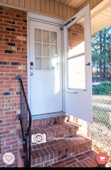 Pine Forest Zen Cottage - 10 Min To Fort Bragg ファイエットビル エクステリア 写真